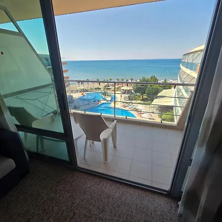 Sandy Bay سفيتي فلاس