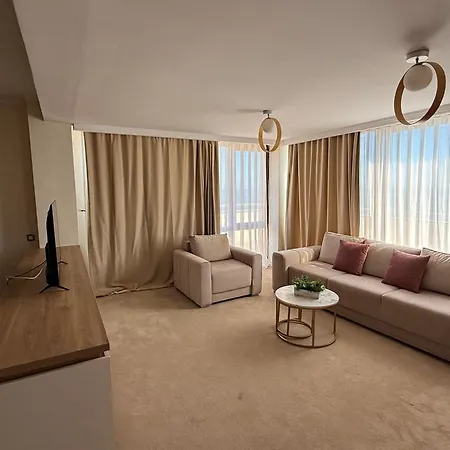 Sandy Bay فندق